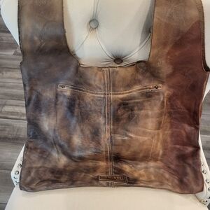 Bed Stu Ariel in Latte